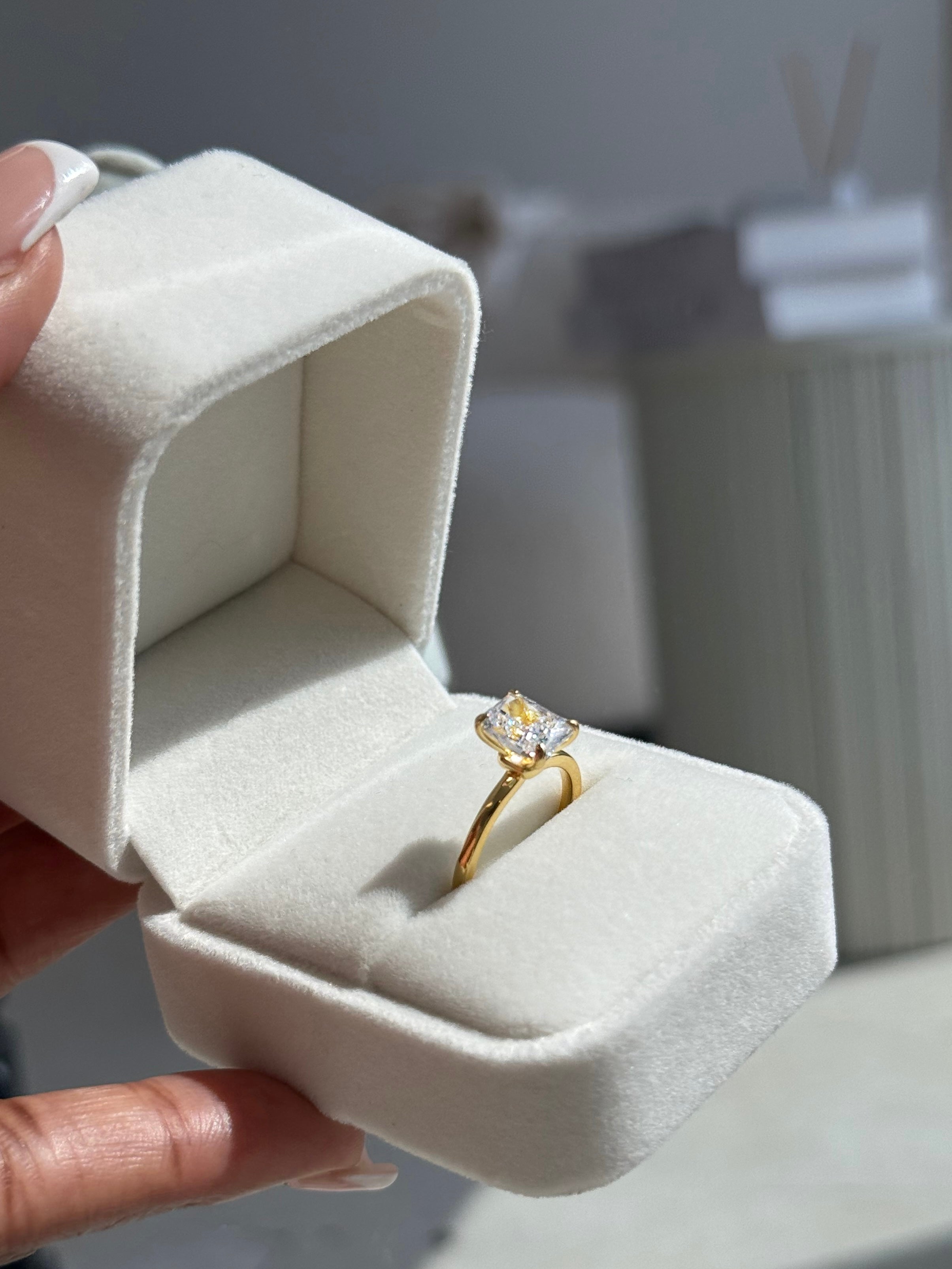 18k Gold Plated 2.0ct ‘Monroe’ Solitaire Ring