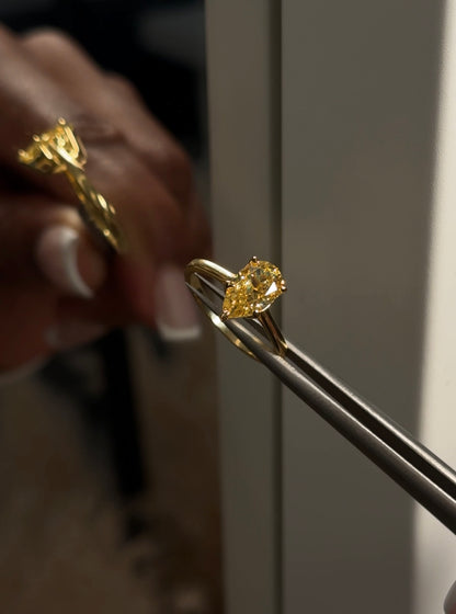 1.5ct 18k Gold-Plated Yellow ‘Soleil’ Pear Cut Solitaire Ring